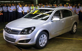  Opel Astra.  Opel