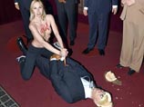   "           ",     "      ",   Femen