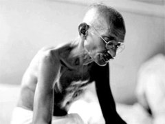 Махатма Ганди, фото с сайта www.mkgandhi.org Махатма Ганди, фото с сайта www.mkgandhi.org