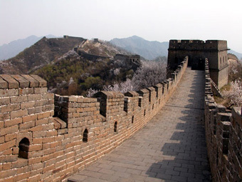 Великая китайская стена, фото с сайта 35degrees.com