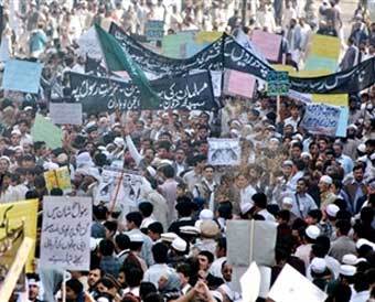 Акция протеста против публикации карикатур на пророка Мухаммеда. Фото AFP