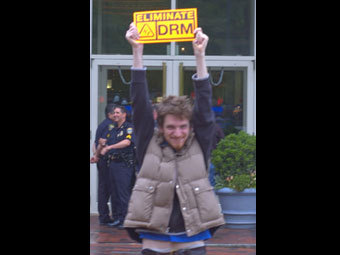   -DRM ,   DefectiveByDesign.org