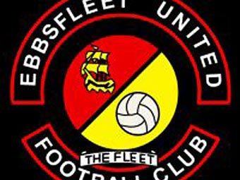  " ".   footballcrests.com