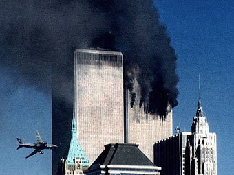 Атака на Всемирный торговый центр 11 сентября 2001 года. Фото с сайта infowars.net