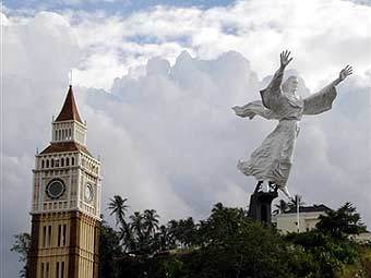 Статуя Иисуса в Индонезии. Фото AFP