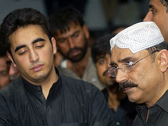 Сын Беназир Бхутто Билавал и Асиф Али Зардари. Фото AFP