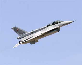  F-16  .    www.sp.mil.pl