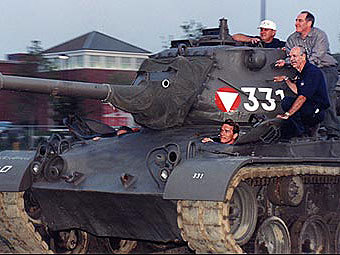      .    mottsmilitarymuseum.org