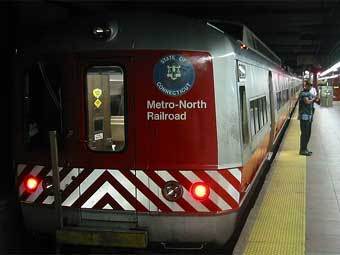   Metro-North.  Cliffy   commons.wikimedia.org