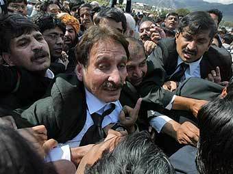   ( ).  AFP