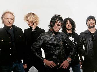 Velvet Revolver.     