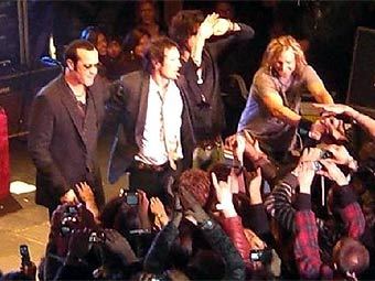  Stone Temple Pilots 7  2008 .   BWRBrett   wikipedia.org