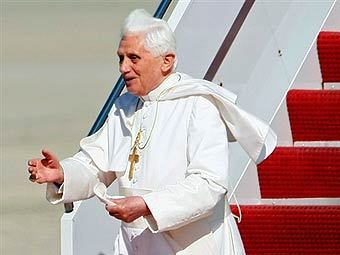  XVI    .  AFP