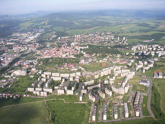 -.   Mirek256   