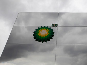  Reuters
