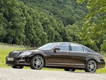 Mercedes S63 AMG.    cars.avtorinok.ru
