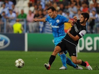  "" - "" 18  2012 .  ©AFP